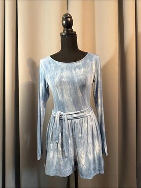 American Eagle Outfitters Light Blue Tie-Dye Long Sleeve Romper with Waist Tie
